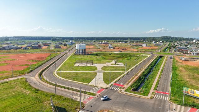 Quadras esportivas e ciclovia integrada no Guaíba Park, Guaíba/RS
