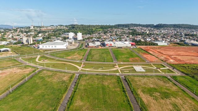 Áreas verdes e praças do Guaíba Park